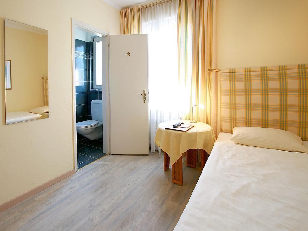 Hotel Garni Golf Ascona Exterior photo